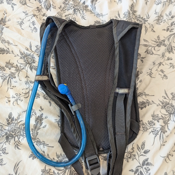 Camelbak hydration backpack - Picture 2 of 2